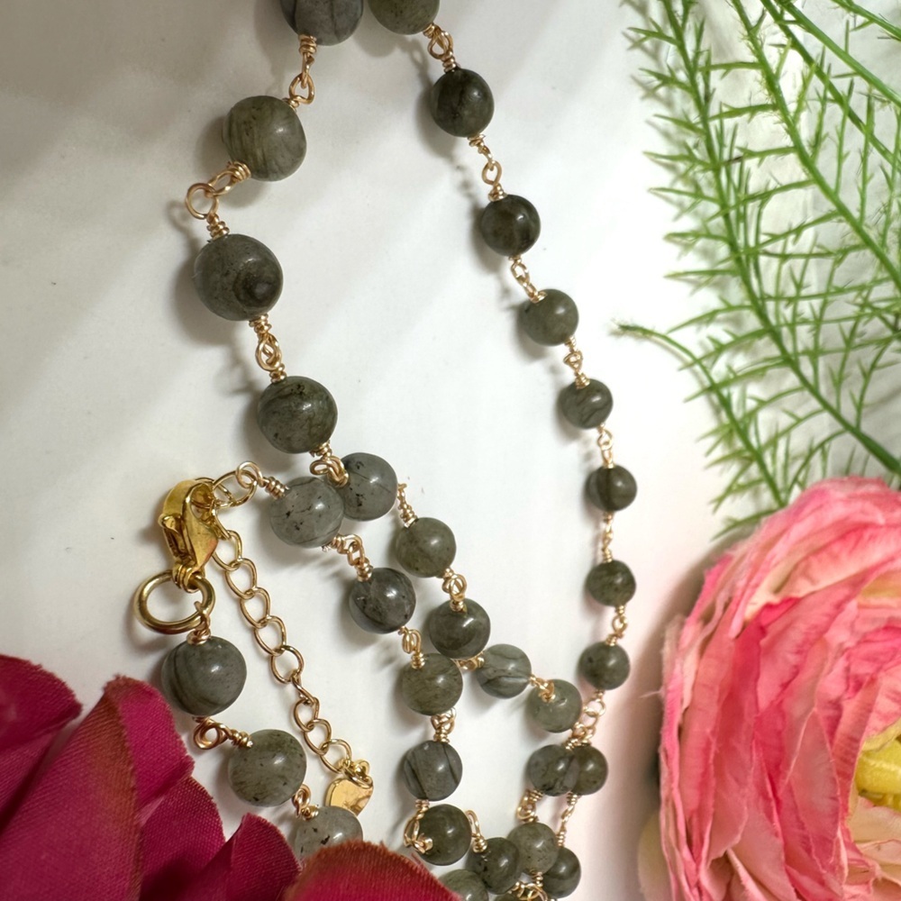 NEW⚜️Labradorite & Freshwater Pearl Handmade Necklace - Picture 5 of 8